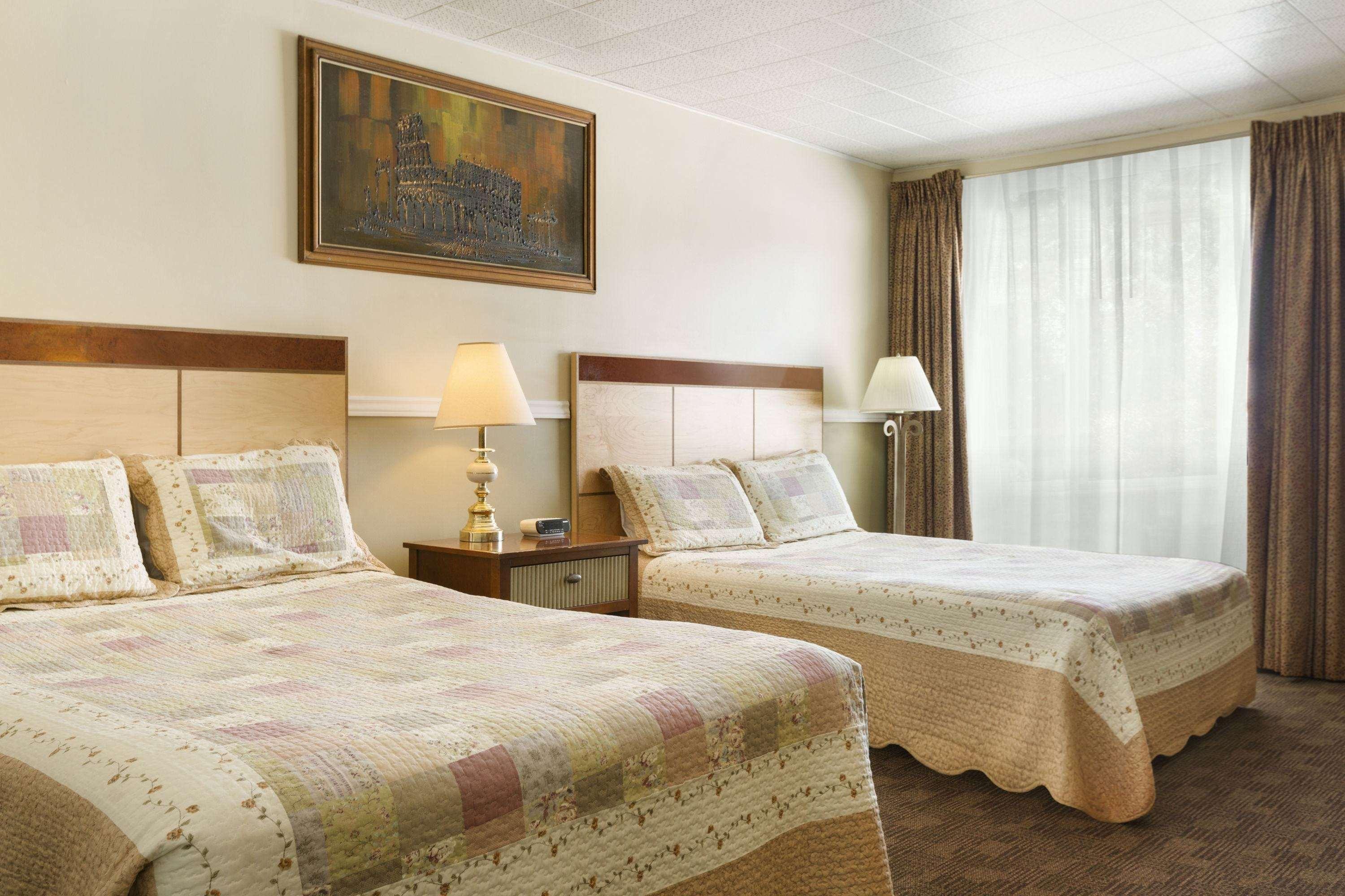 Travel Inn Cochrane Экстерьер фото