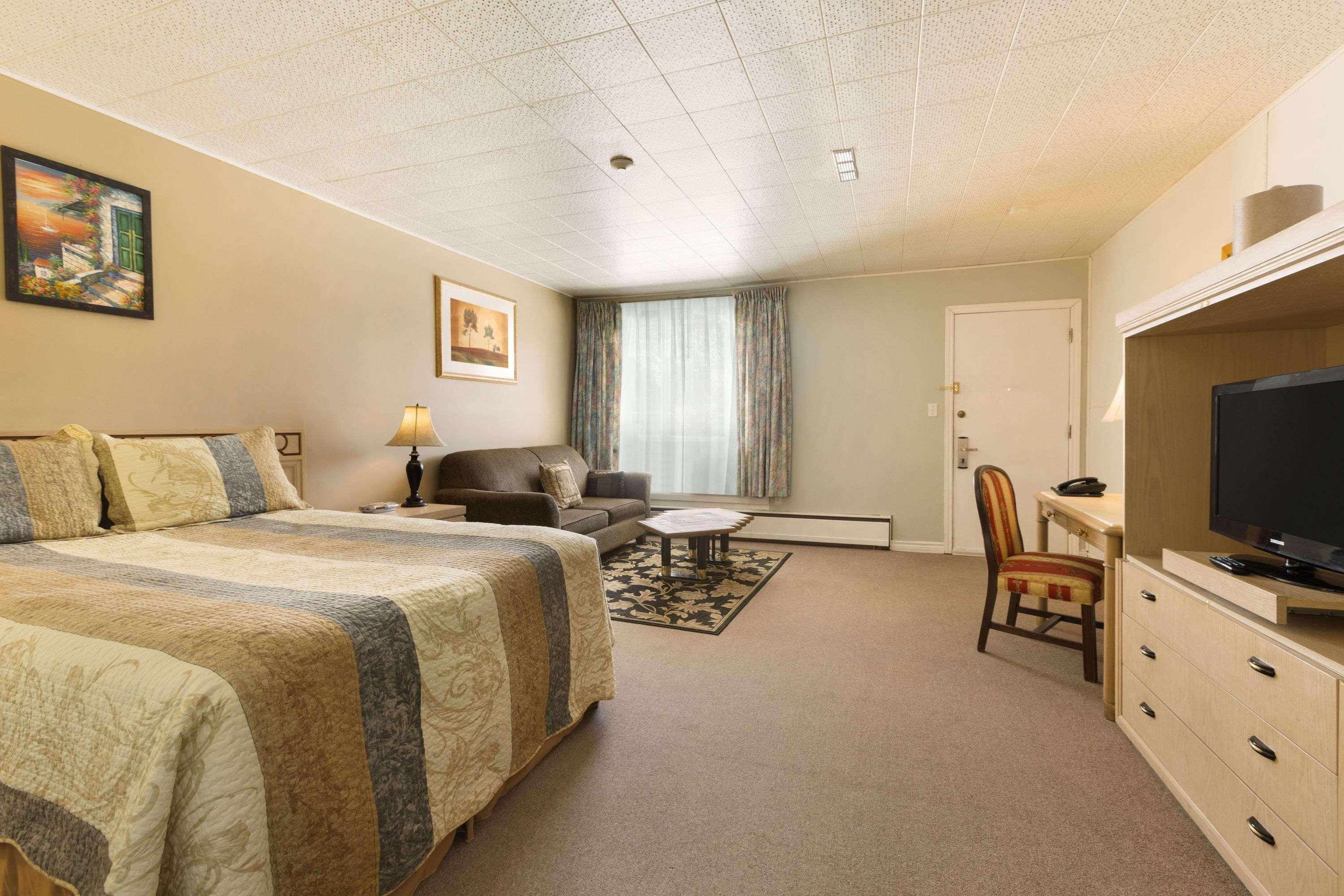 Travel Inn Cochrane Экстерьер фото