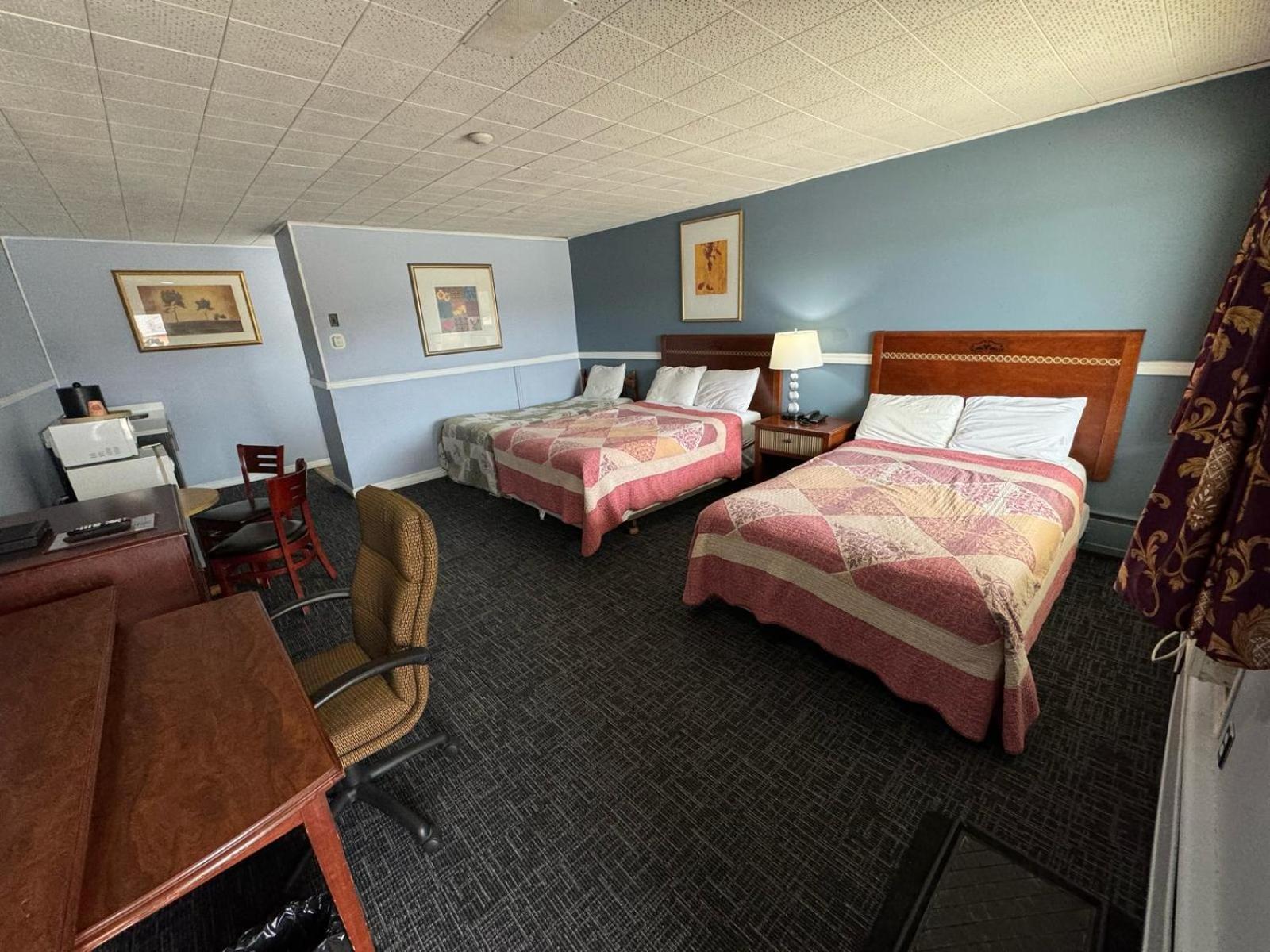 Travel Inn Cochrane Экстерьер фото