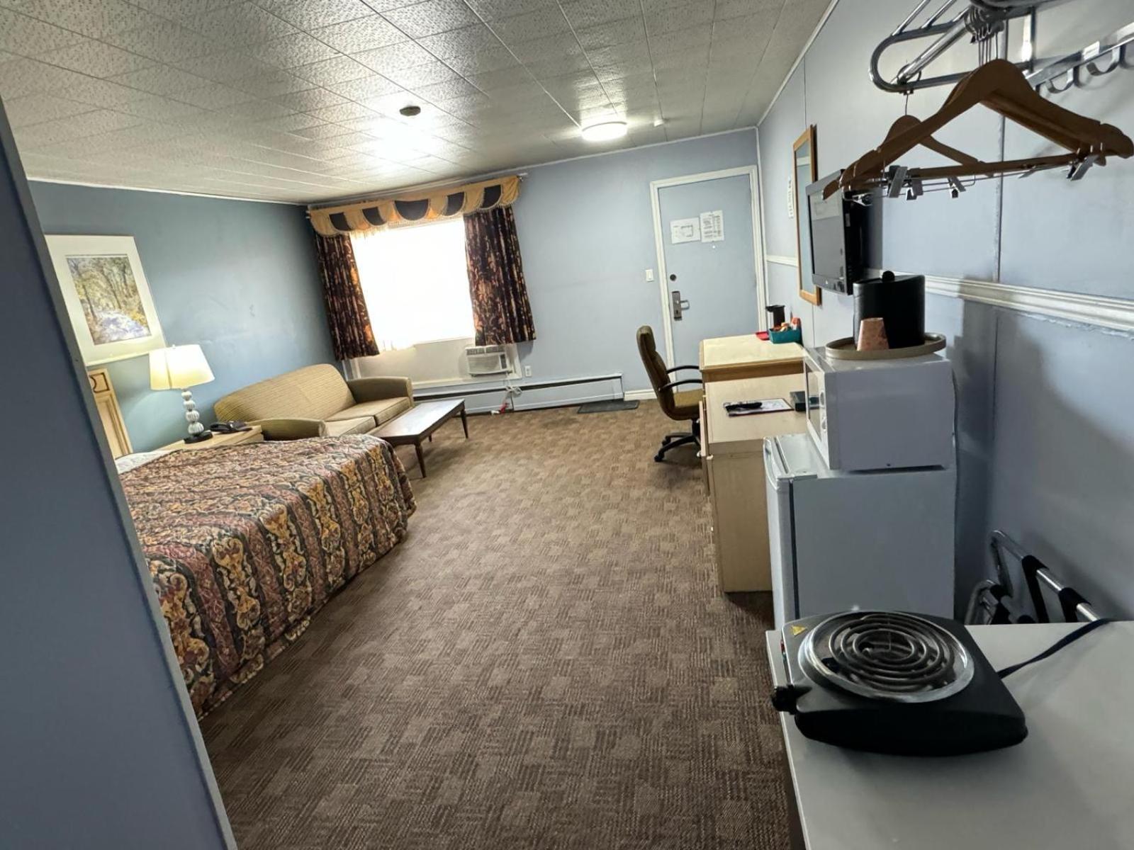 Travel Inn Cochrane Экстерьер фото