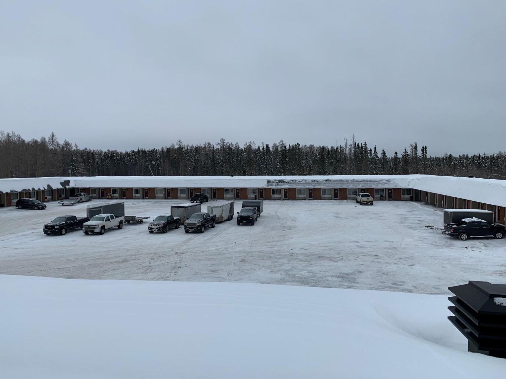 Travel Inn Cochrane Экстерьер фото